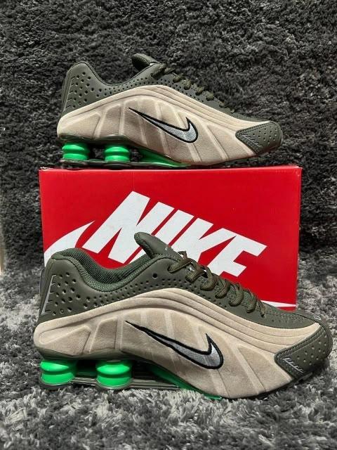 Nike Shox R4 "Olive Khaki / Green Shock"